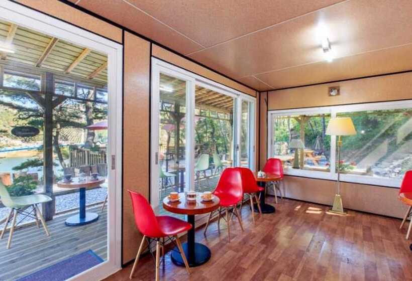 Jecheon Montmartre Pension
