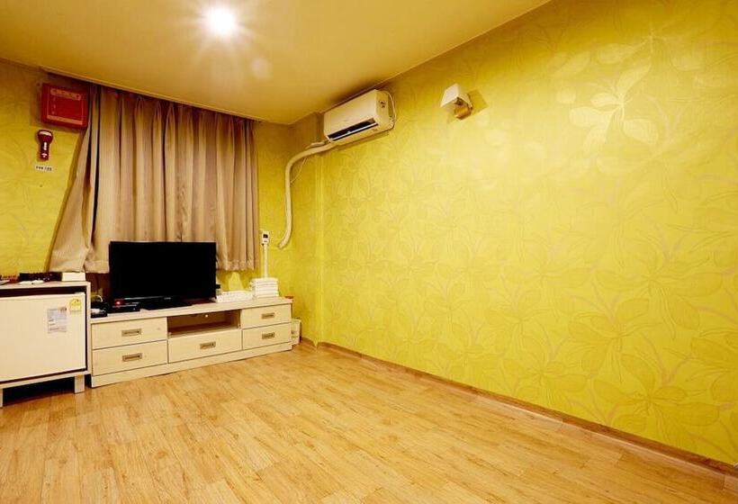 Motel Chungju Vision Park