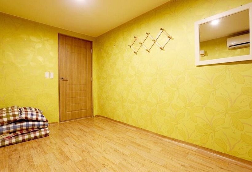 Motel Chungju Vision Park