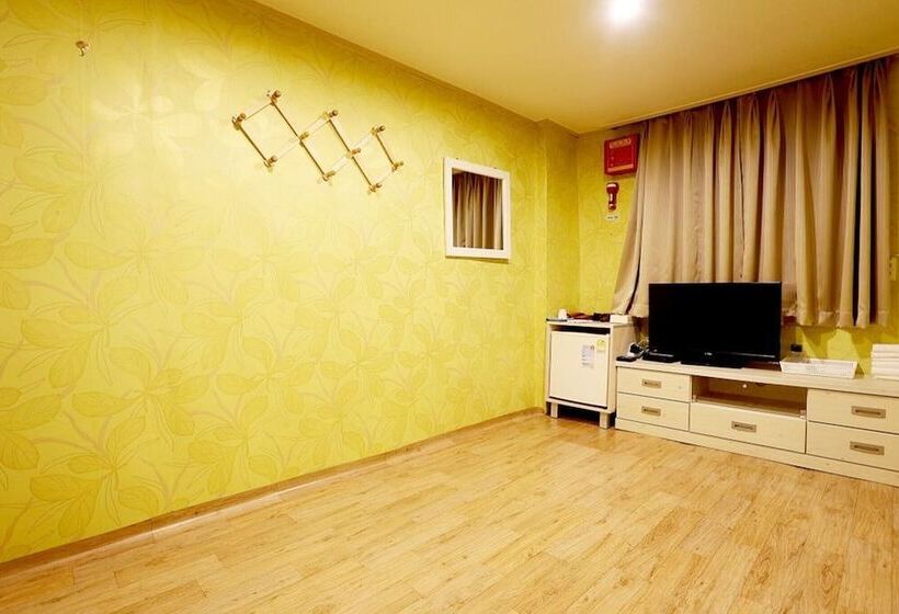 Motel Chungju Vision Park