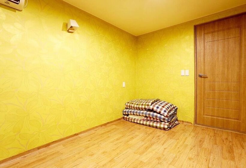 Motel Chungju Vision Park