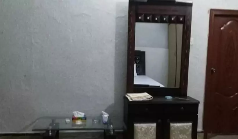 پانسیون Alidia Guest House