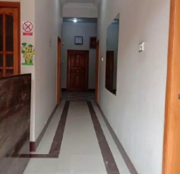 پانسیون Alidia Guest House