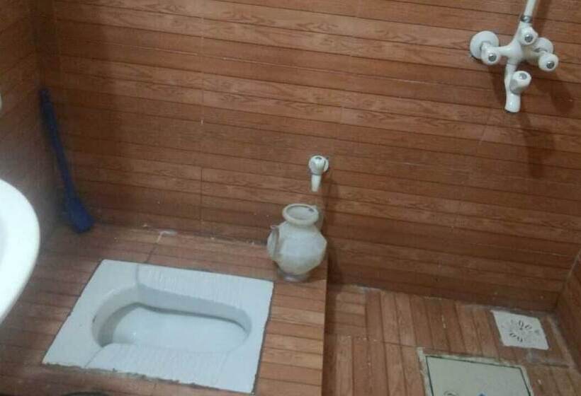 پانسیون Alidia Guest House