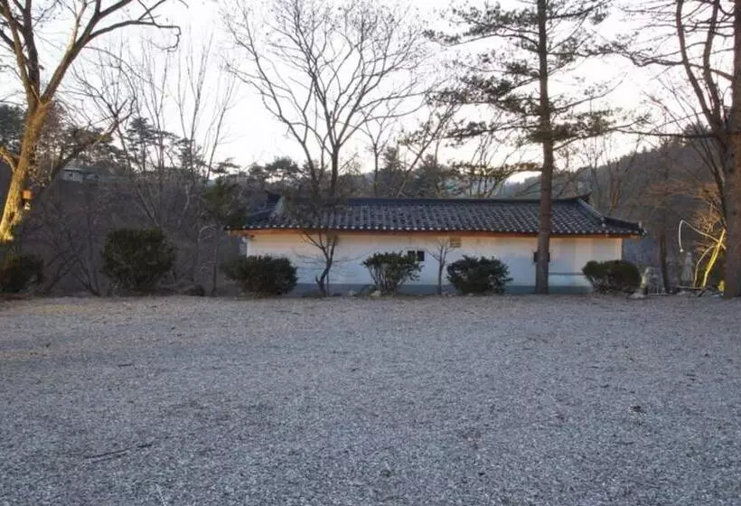 ペンション Gapyeong Yongsu Greenland Glamping