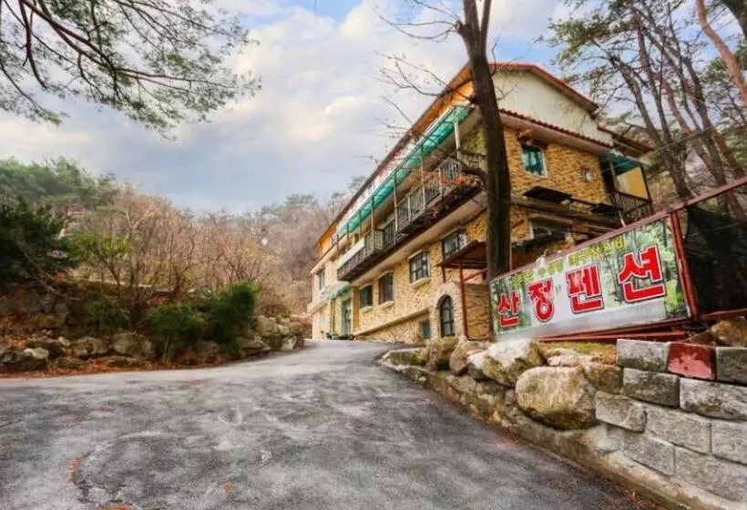 Pocheon Sanjeong Spa Pension