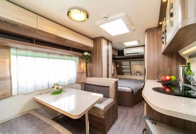 Pohang Uhil Camping Park Pension