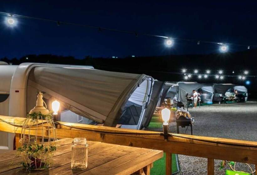 Pohang Uhil Camping Park Pension