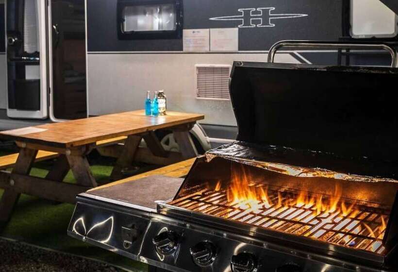 Pohang Uhil Camping Park Pension