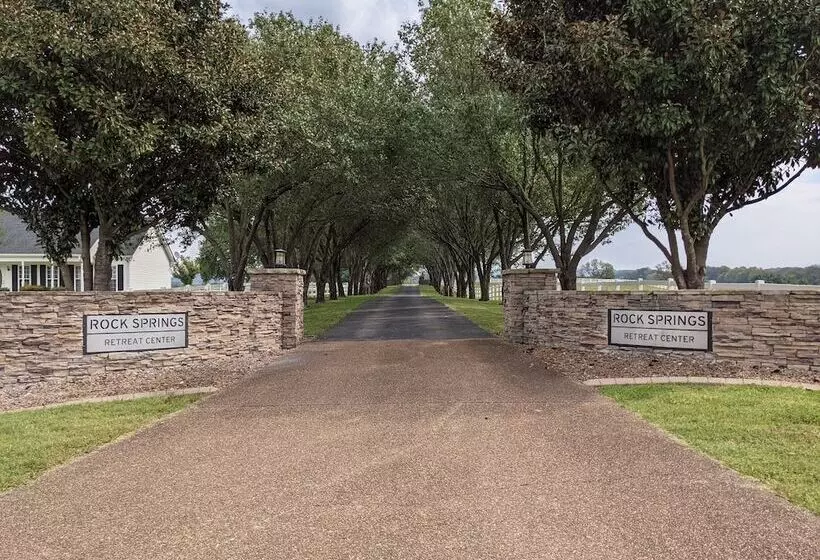 Lomakeskus Rock Springs Retreat Center