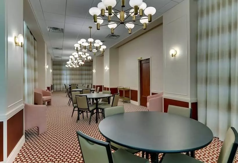 Threefoot Hotel, Meridian, A Tribute Portfolio