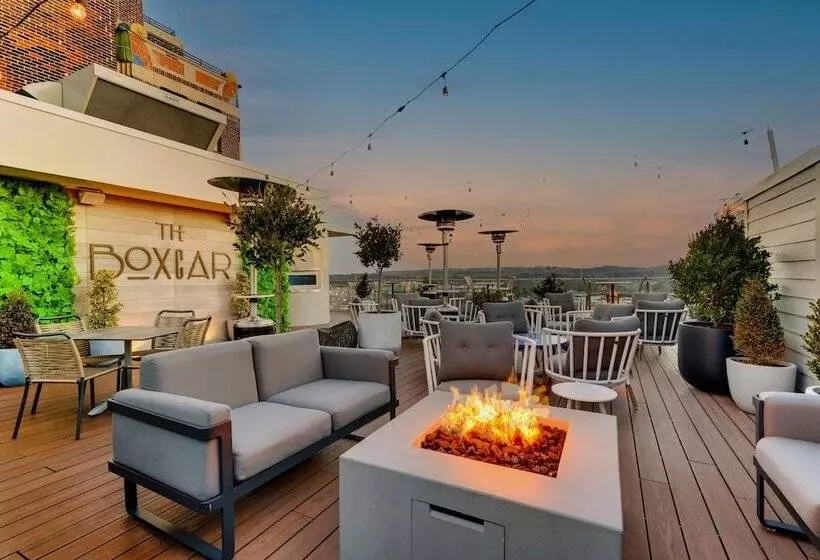 Threefoot Hotel, Meridian, A Tribute Portfolio