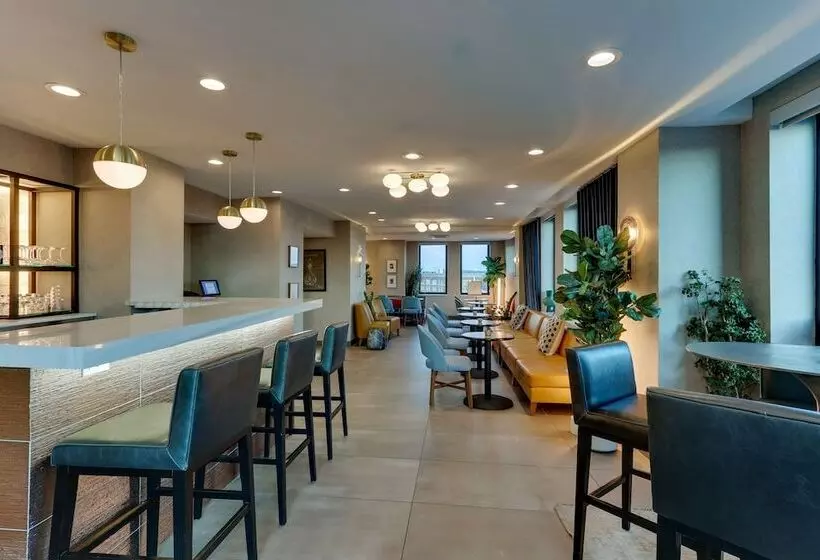 Threefoot Hotel, Meridian, A Tribute Portfolio