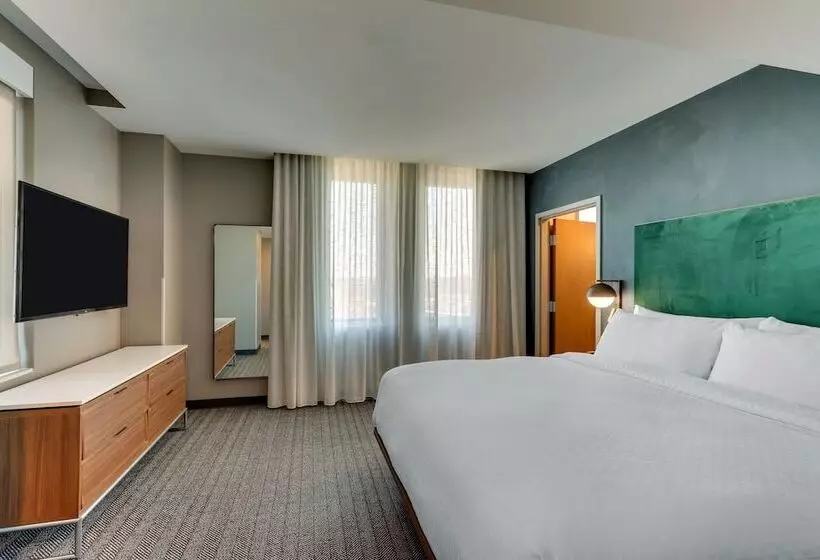 Threefoot Hotel, Meridian, A Tribute Portfolio