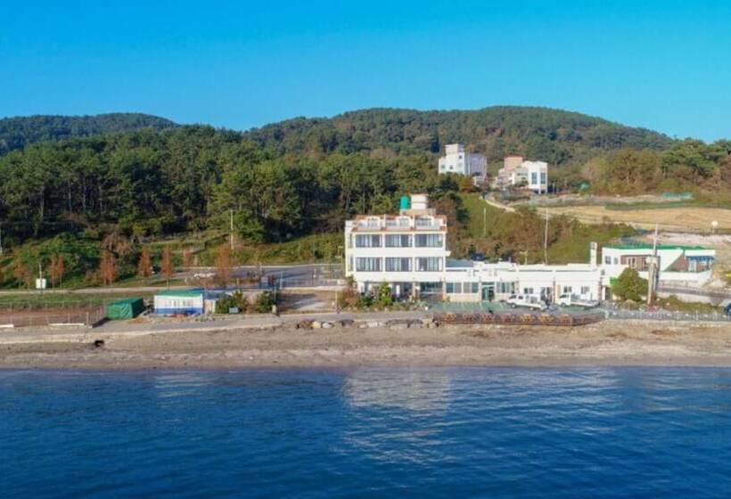 Tongyeong Wooribada Pension