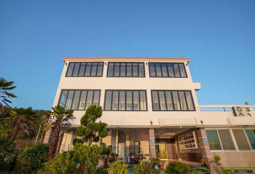 Tongyeong Wooribada Pension