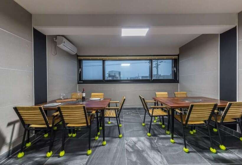 Uljin Blue Ara Pension