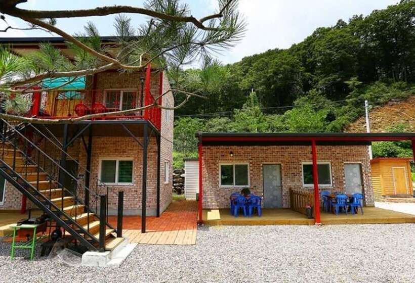 Yangpyeong Jannamuhyanggi Pension