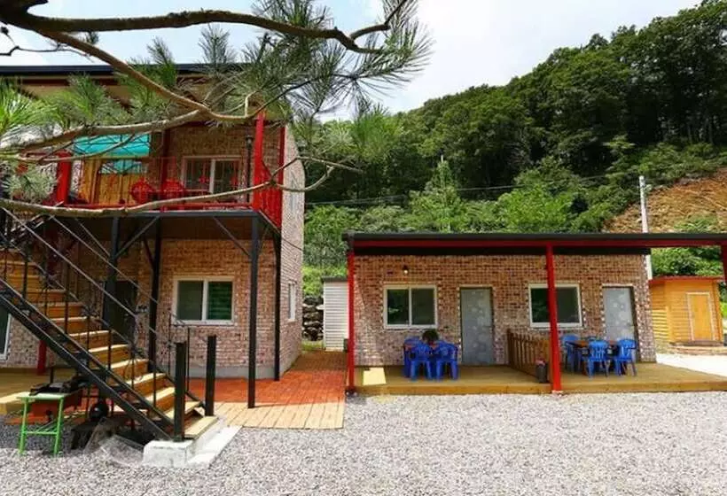 Yangpyeong Jannamuhyanggi Pension
