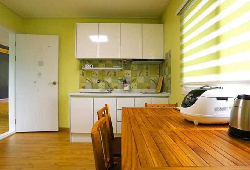 Yangpyeong Jannamuhyanggi Pension