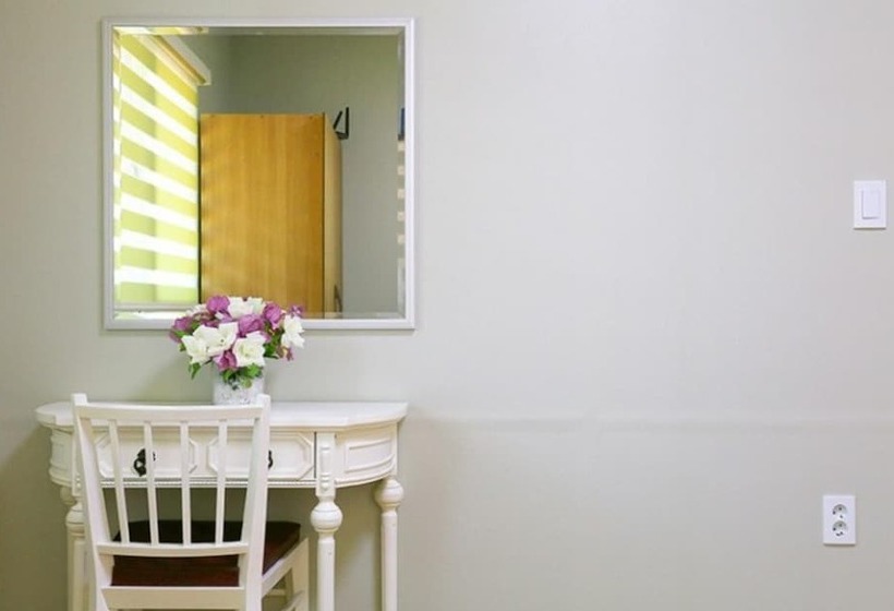 Yangpyeong Jannamuhyanggi Pension