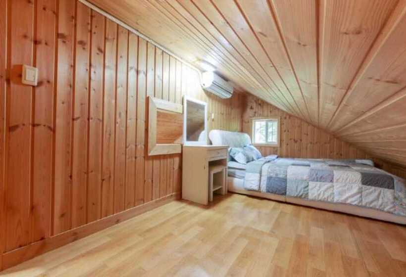 Yangsan Cheongnim Oak Valley Pension