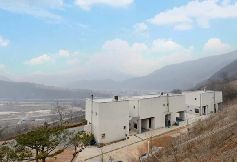 Danyang Avichae Pension