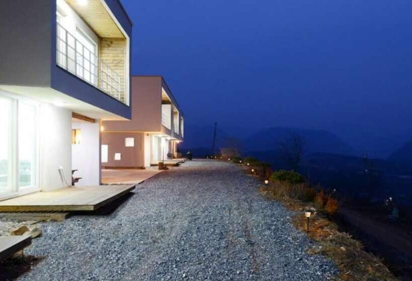 Danyang Avichae Pension