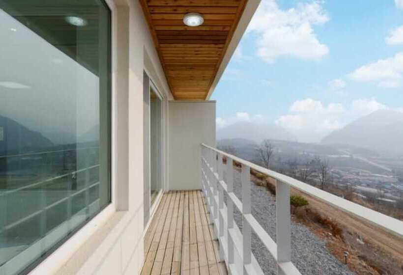 Danyang Avichae Pension