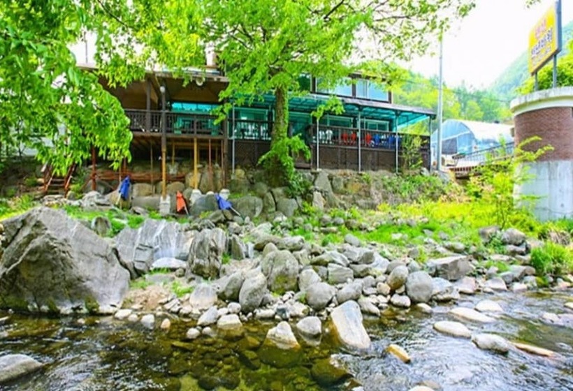 Danyang Cheonnyeonbawi Pension