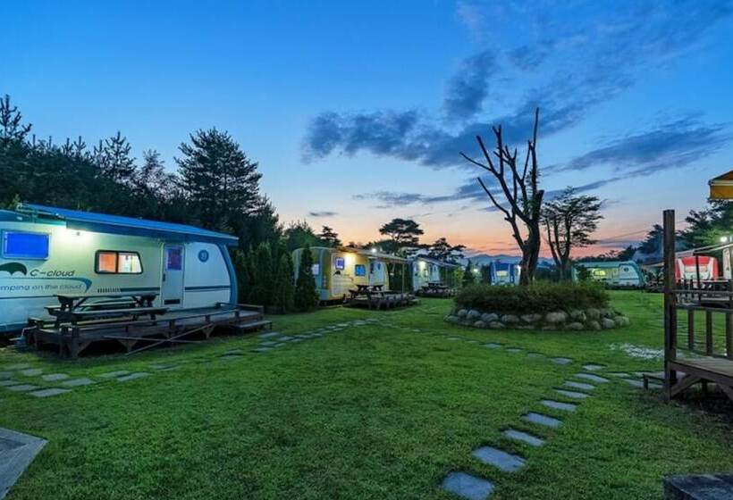 Gangneung Sea Cloud Caravan Pension