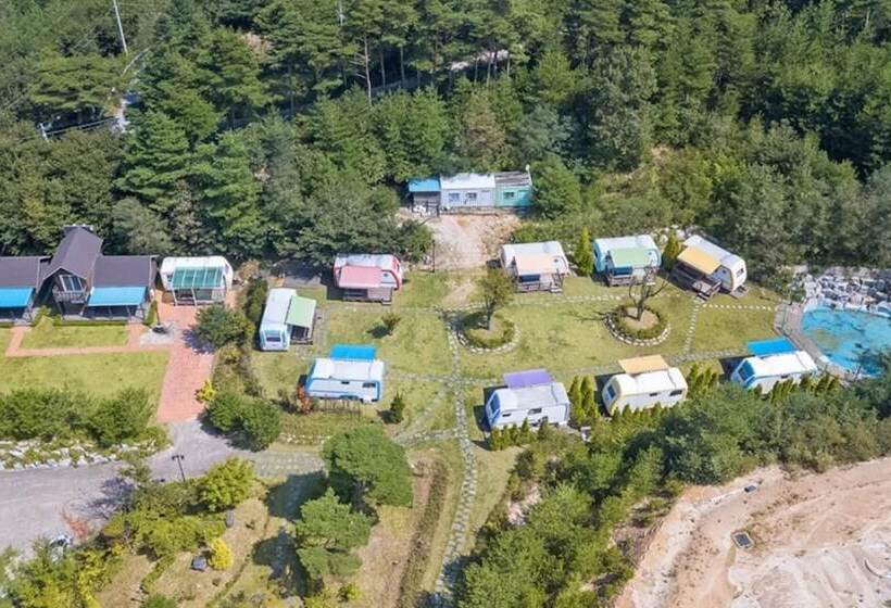 Gangneung Sea Cloud Caravan Pension