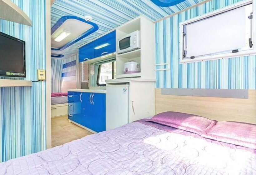 Gangneung Sea Cloud Caravan Pension