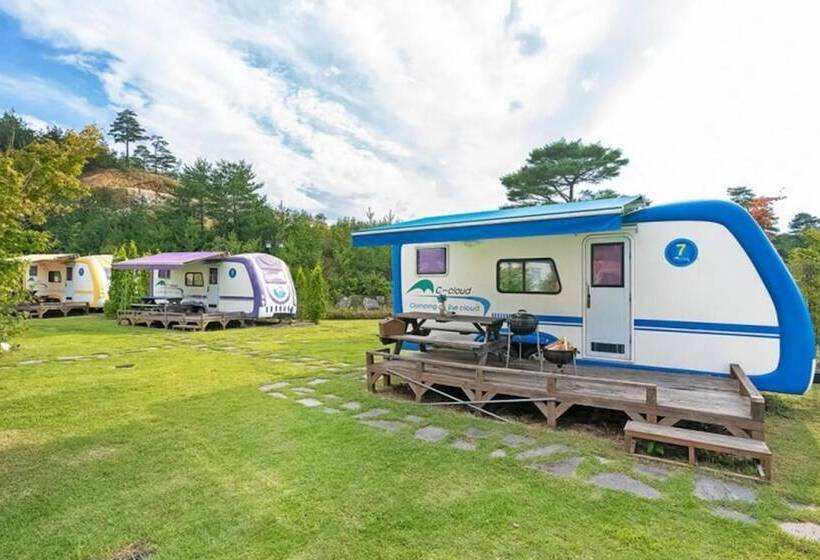 Gangneung Sea Cloud Caravan Pension