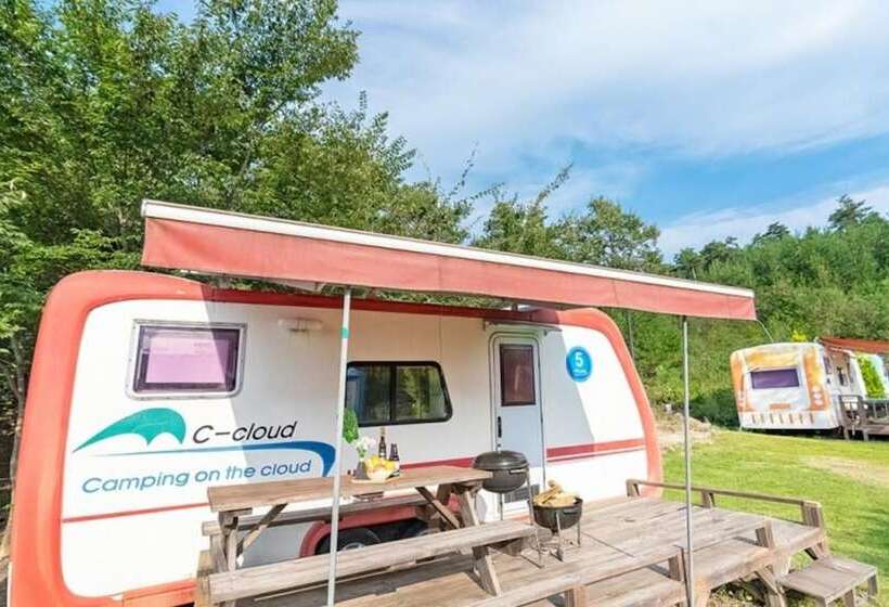 Gangneung Sea Cloud Caravan Pension