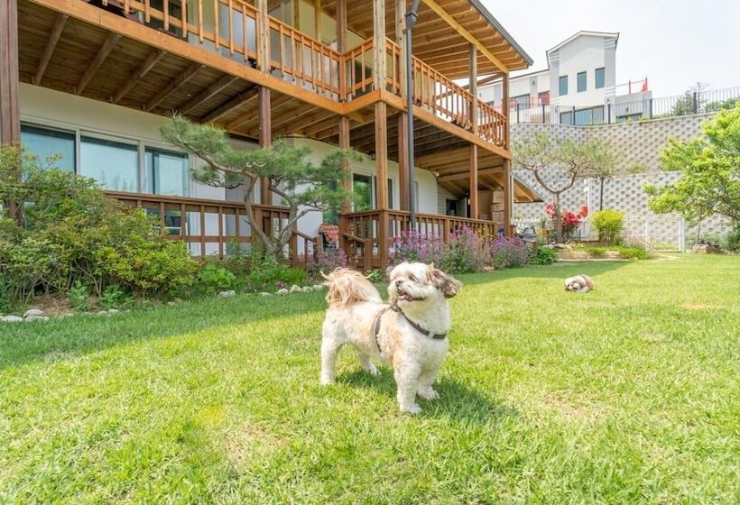 Gapyeong Art Pension