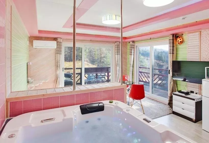 Gapyeong Kumedaehwa Pension