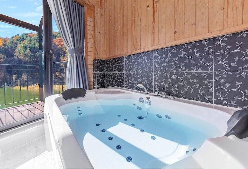 Gapyeong River52 Road Pension