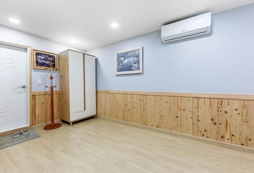 Gapyeong River52 Road Pension