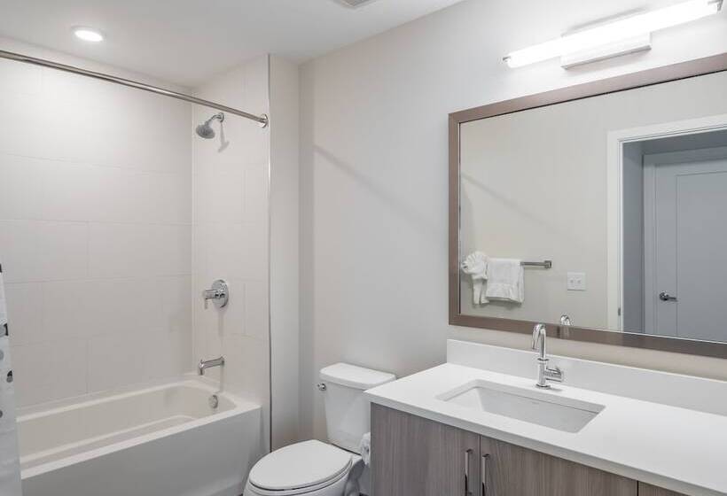 Global Luxury Suites At Bethesda Metro