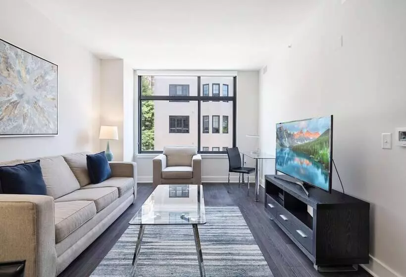 Global Luxury Suites At Bethesda Metro