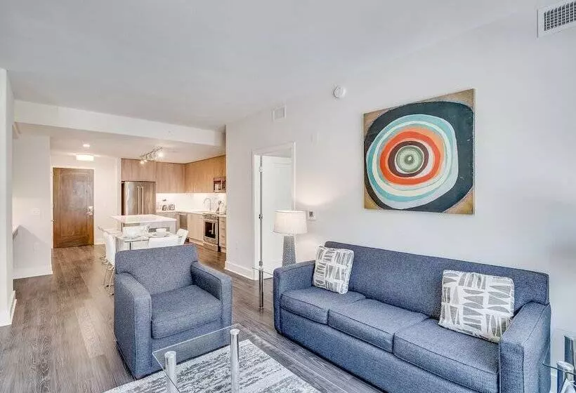 Global Luxury Suites At Bethesda Metro