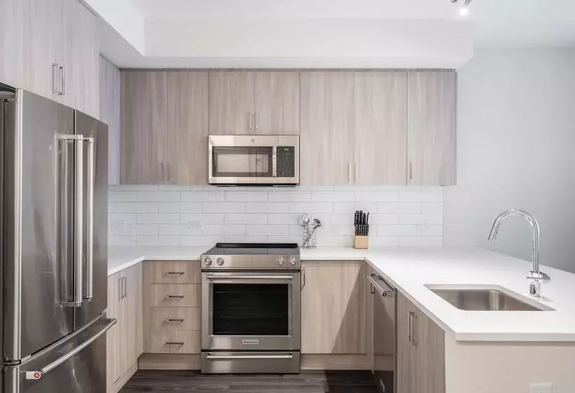 Global Luxury Suites At Bethesda Metro