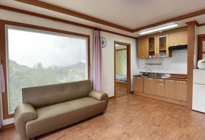 Goesan Hwayang Gyegok Gangaae Pension