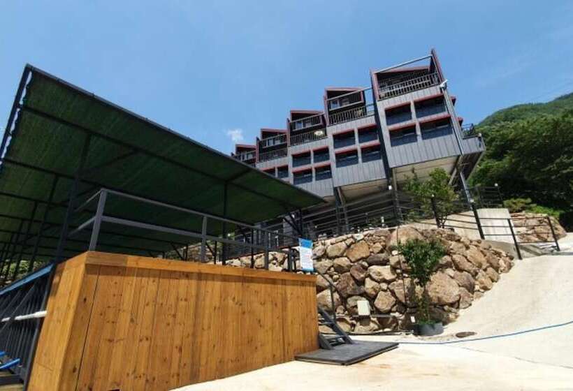 Gurye Jirisan Rosinante House Pension