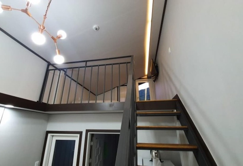 Gurye Jirisan Rosinante House Pension