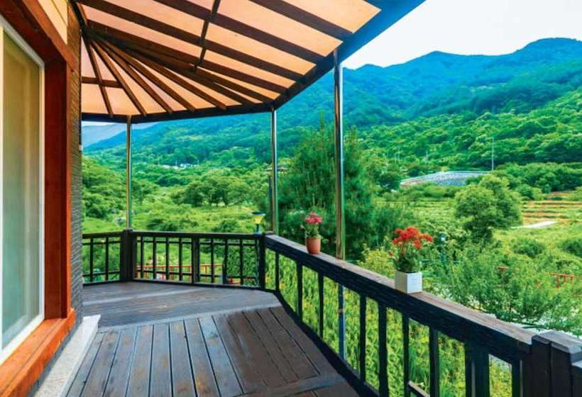 Gwangyang Seomjingang Geumteo Pension