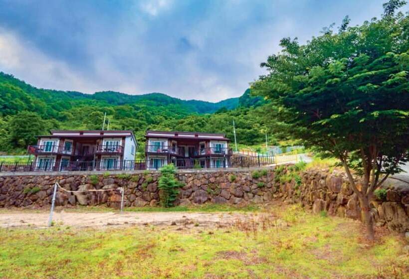 Gwangyang Seomjingang Geumteo Pension