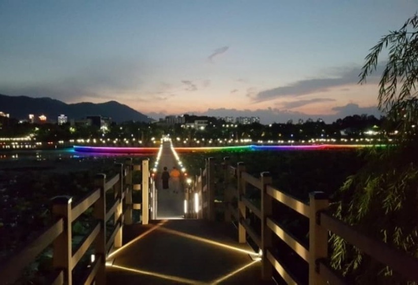 Gyeongsan Byeolgwan Pension