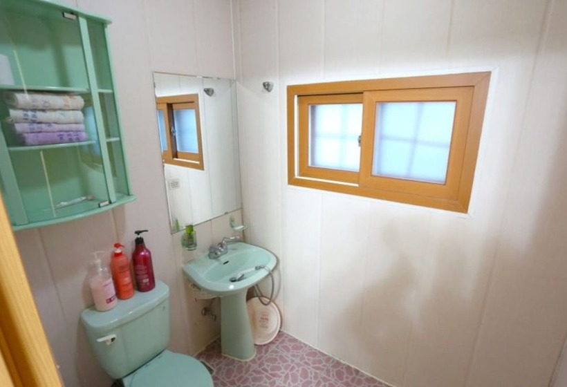 Hoengseong Jamjari Pension